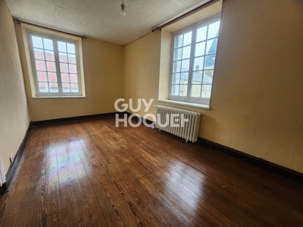 MAISON À LOUER DE 5 PIÈCES DE 137,83 M²