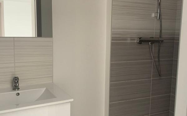 Appartement à vendre    2 pièces •  Lyon 3