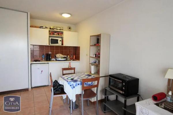 Appartement à louer 1 pièce 31.8m² Trets (13530)