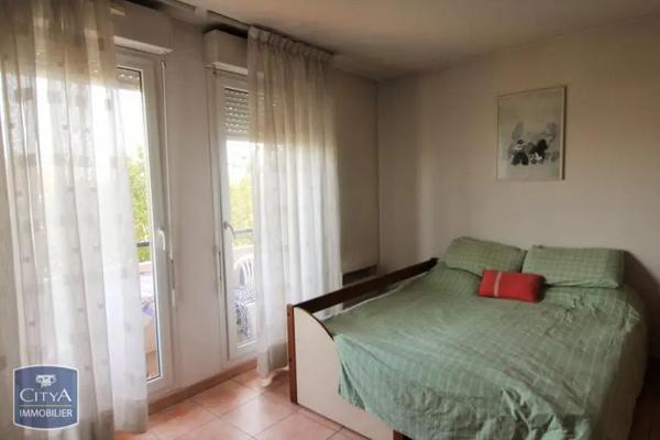 Appartement à louer 1 pièce 31.8m² Trets (13530)