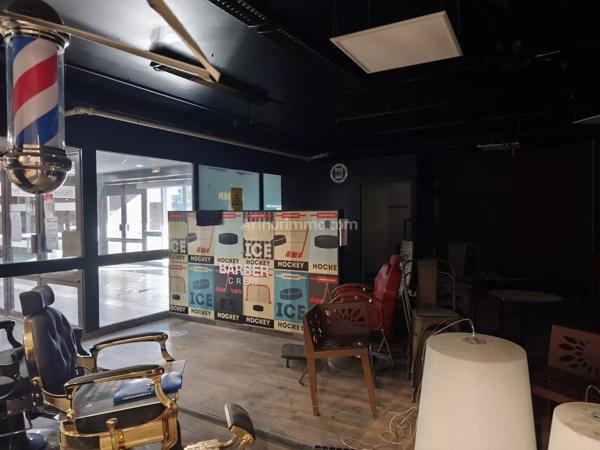 Location Local commercial 1 pièces 60 m2 à Davézieux