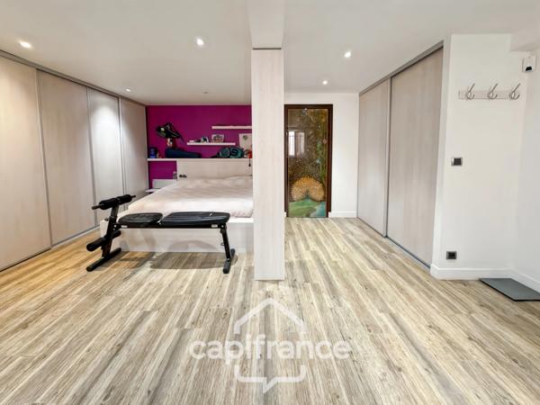 LE PERREUX SUR MARNE (94) LE PERREUX-SUR-MARNE – MAISON FAMILIALE DE 262,50 M² EN PARFAIT ETAT– 4 SUITES – JARDIN AVEC PISCINE HORS SOL – GARAGE DOUBLE