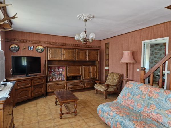 Crépy-en-Valois (60800) MAISON INDIVIDUELLE DE 110 m² + SOUS-SOL TOTAL