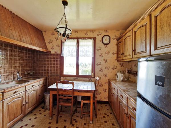 Crépy-en-Valois (60800) MAISON INDIVIDUELLE DE 110 m² + SOUS-SOL TOTAL