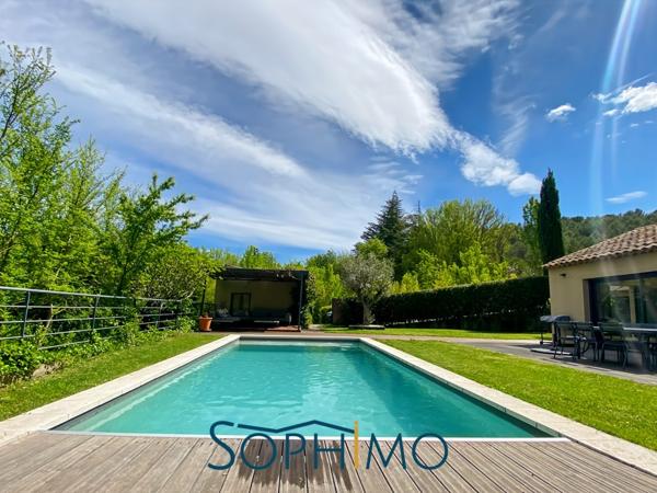 Le Puy-Sainte-Réparade (13610) Maison familiale contemporaine, calme absolu