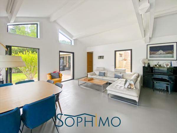 Le Puy-Sainte-Réparade (13610) Maison familiale contemporaine, calme absolu