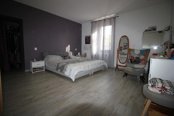 Oroix (65320) MAISON DE VILLAGE-DEPENDANCES