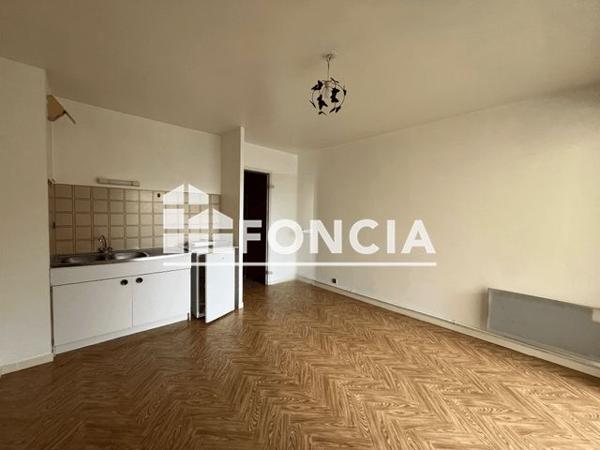 Location Studio 21.1 m² - 12 AVENUE FRANCIS BOUET Cholet 49300