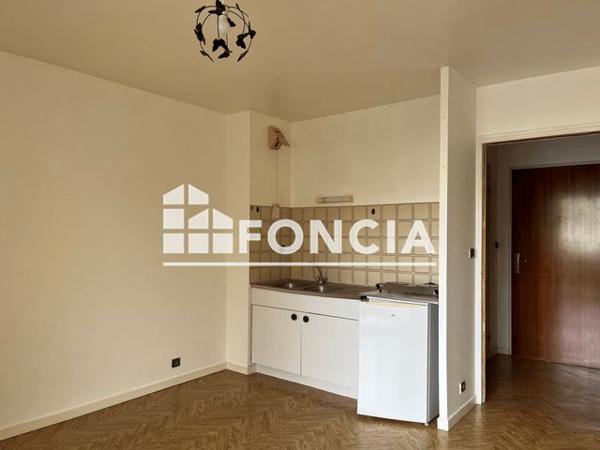 Location Studio 21.1 m² - 12 AVENUE FRANCIS BOUET Cholet 49300