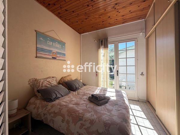 Maison
         4 pièces
        - 105 m² 899 900 € *