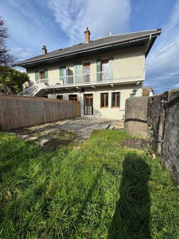 Appartement à vendre 5 pièces (73) - Triplex de 93 M2 avec Terrasse et jardin privatif, stationnements privatifs