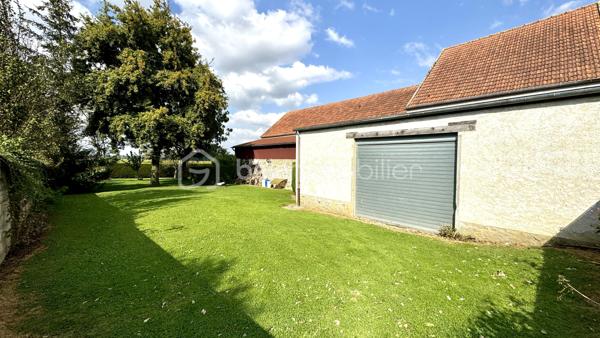 Découvrez cette magnifique propriété rénovée, de type "corps de ferme", située sur le  village calme de REBAIS à seulement 15 minutes de Coulommiers et de sa gare pour un accès rapide à Paris en 40 minutes. Parfaitement intégrée dans un environnement paisible, cette maison offre un cadre de vie exceptionnel.

Caractéristiques principales : Surface utile de 390 m² et habitable de 335 m². Terrain de 2600 m² sans vis-à-vis. Dépendances et garages  de 250 m² avec étages aménageables. Terrasses : 100 m² offrant de superbes vues dégagées. Double accès & Division foncière possible
- Rez-de-chaussée : Vaste entrée avec un salon-séjour lumineux de plus de 60 m², une cuisine séparée et entièrement équipée, une salle à manger de 17 m², un espace bureau de 9 m², salle d'eau avec WC, une autre salle de bains ainsi qu’une pièce de 25 m² aménageable en studio indépendant. L'arrière-cuisine et buanderie complètent ce niveau.

- Étage : Trois chambres (9 à 14 m²) et une suite parentale spacieuse de 41 m² comprenant une chambre climatisée, une salle de bain avec baignoire et douche, un WC, un dressing, et un espace bureau. L'étage abrite également un espace spa avec piscine à contre-courant, salle d'eau, WC, et une mezzanine dédiée aux loisirs. Le tout donnant sur une terrasse surélevée avec vue panoramique sur la vallée.

- Deuxième étage : Une salle de sport de 41 m² au sol, ainsi qu’un espace aménageable de 55 m².

- Extérieur : Profitez de l’immense terrain de 2600 m² sans vis-à-vis, agrémenté de terrasses et joliment arboré. Plusieurs dépendances et garages vous offrent de vastes espaces de rangement ou la possibilité d’aménager des studios ou ateliers.

> Équipements modernes : Chauffage au gaz de ville et pompe à chaleur pour un confort optimal (excellente performance énergétique). Portail et portes de garage motorisés, volets roulants électriques.
> Localisation idéale : Écoles et commerces à proximité, cette propriété est parfaite pour une vie familiale paisible à seulement 15 minutes de la gare reliant Paris.

Ne manquez pas cette opportunité unique d’acquérir une maison de caractère, alliant charme de l’ancien et confort moderne. 
Contactez-nous pour plus d'informations et organiser une visite.