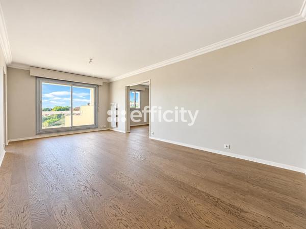 Appartement
         4 pièces
        - 95 m² 325 000 € *