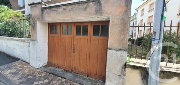 Appartement F3 à vendre  3 pièces - 61,95 m 2   NEVERS  - 58