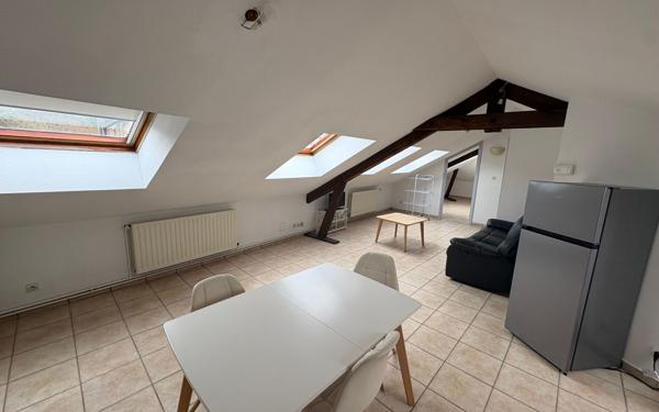 Appartement à louer    3 pièces • 33,87 m2 Algrange