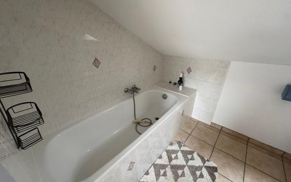 Appartement à louer    3 pièces • 33,87 m2 Algrange