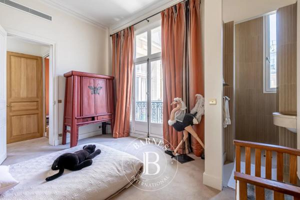 Paris 8ème, Appartement 3 Chambres -  156 m² à vendre