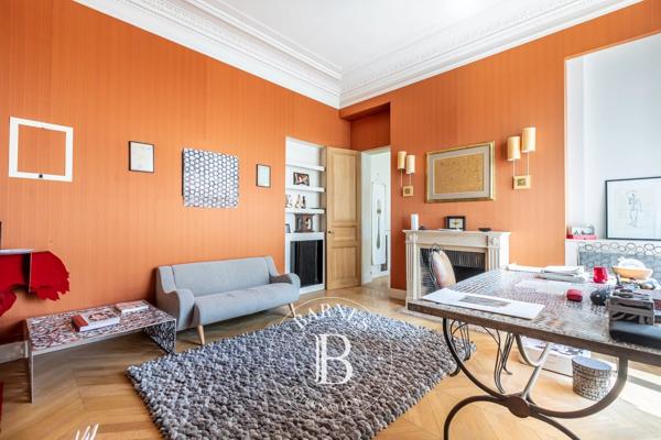 Paris 8ème, Appartement 3 Chambres -  156 m² à vendre