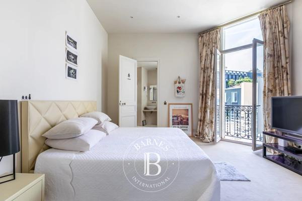 Paris 8ème, Appartement 3 Chambres -  156 m² à vendre