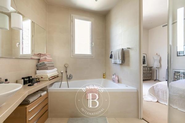 Paris 8ème, Appartement 3 Chambres -  156 m² à vendre