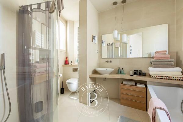 Paris 8ème, Appartement 3 Chambres -  156 m² à vendre