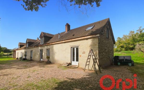 Maison à vendre    5 pièces • 157 m2 Lurcy-Lévis