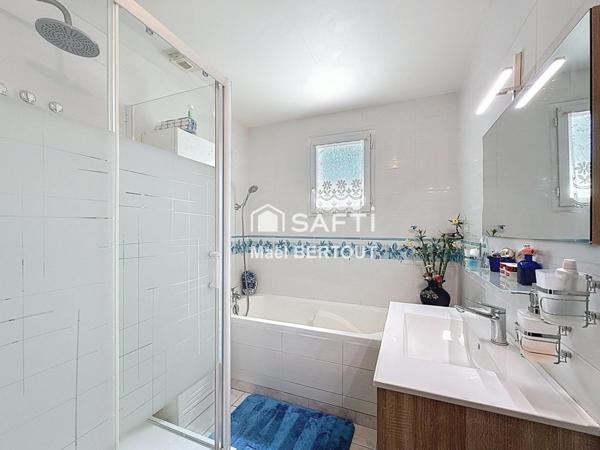 Belle maison familiale avec jardin clos et piscine