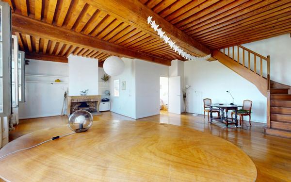 Appartement à vendre    5 pièces • 105,77 m2 Lyon 4