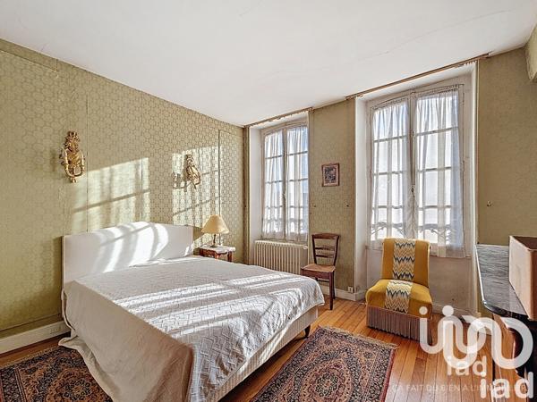 Maison à vendre 7 pièces 179 m² Saint-Julien-du-Sault