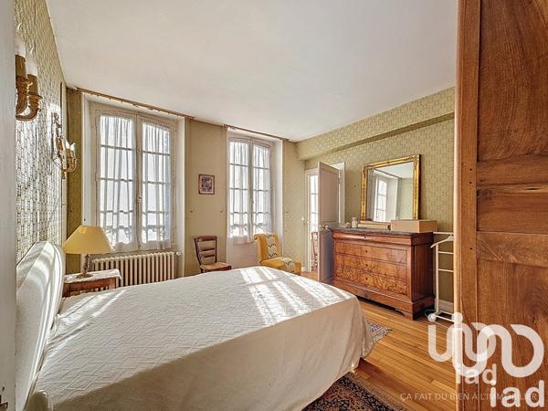 Maison à vendre 7 pièces 179 m² Saint-Julien-du-Sault