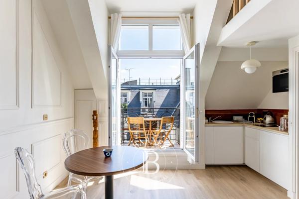 Paris 8ème, Appartement  31 m² à vendre
