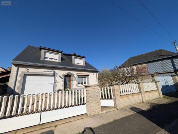Maison individuelle à vendre à Mayet dans la Sarthe (72360), ref : 13861/1385