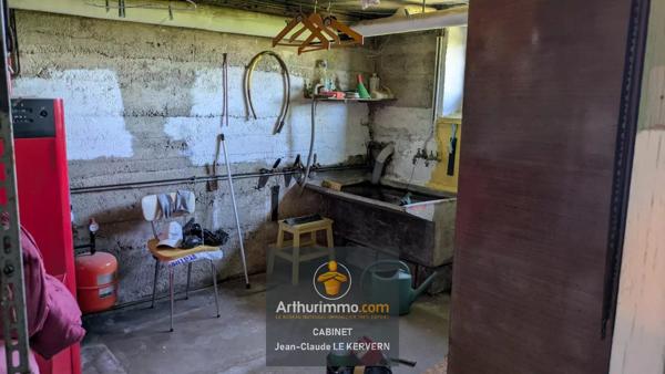 Vente                                                      Maison
                        
                     8 pièces                      173 m2                     à Yffiniac