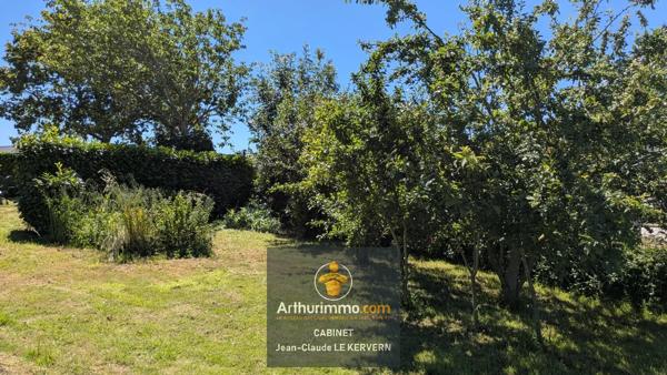 Vente                                                      Maison
                        
                     8 pièces                      173 m2                     à Yffiniac