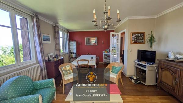 Vente                                                      Maison
                        
                     8 pièces                      173 m2                     à Yffiniac