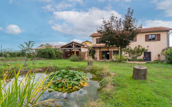 Maison à vendre    4 pièces • 139,41 m2 Chaleins