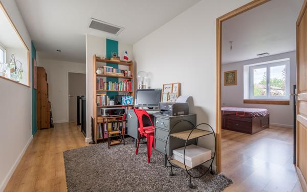 Maison à vendre    4 pièces • 139,41 m2 Chaleins