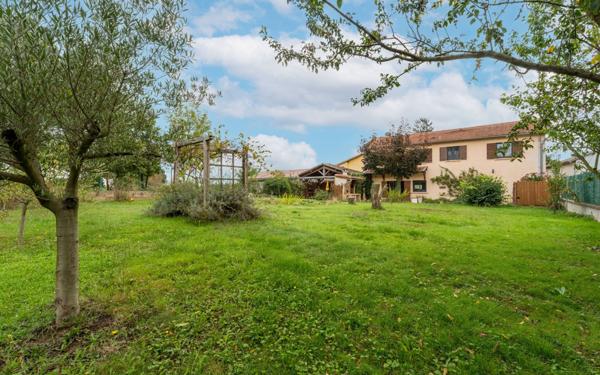 Maison à vendre    4 pièces • 139,41 m2 Chaleins