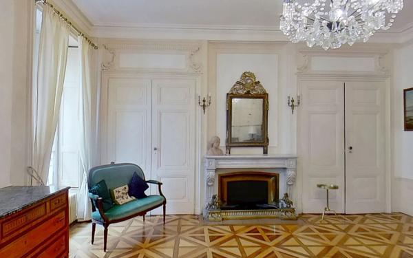 Appartement à vendre    5 pièces • 188,60 m2 Lyon 2