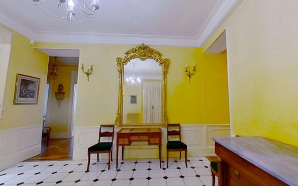 Appartement à vendre    5 pièces • 188,60 m2 Lyon 2