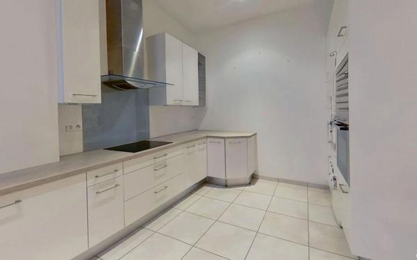 Appartement à vendre    5 pièces • 188,60 m2 Lyon 2
