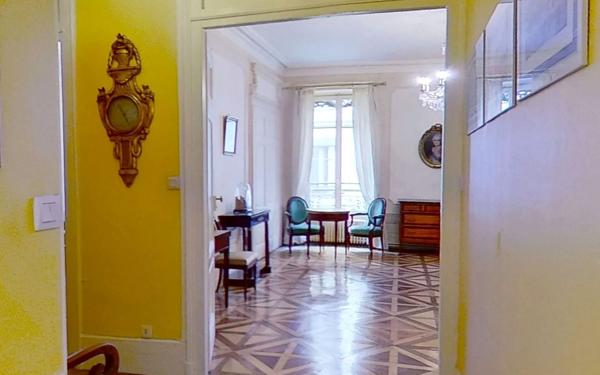 Appartement à vendre    5 pièces • 188,60 m2 Lyon 2