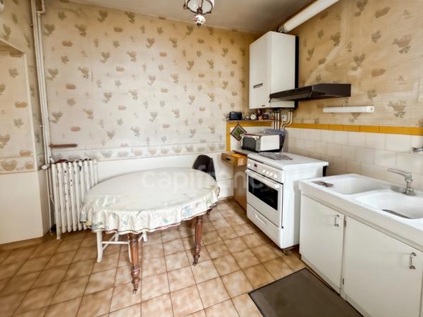 LE MANS Maison de type Mancelle à rénover quartier Olivier HEUZÉ 3 chambres et un bureau
