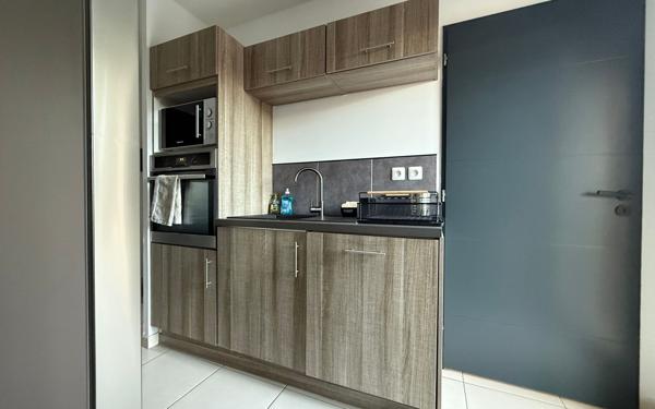 Maison à vendre    5 pièces •  Sénas