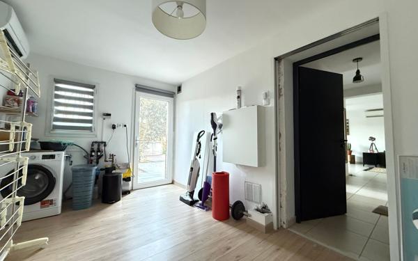 Maison à vendre    5 pièces •  Sénas