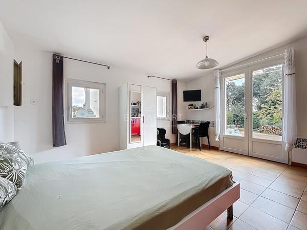 Villa 6 pièce(s) 4 chambre(s) 133 m²