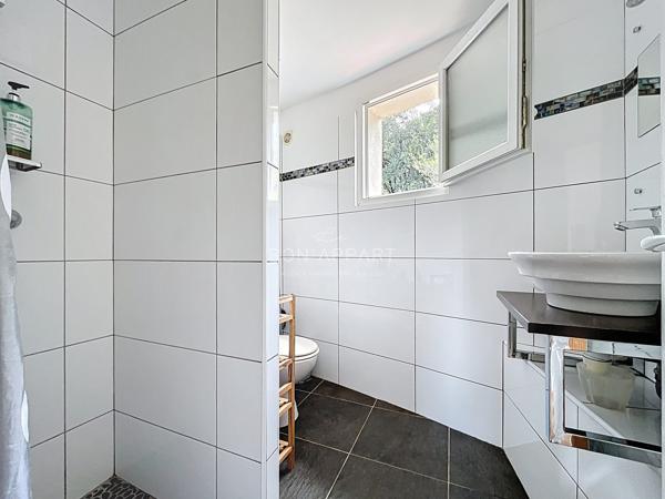 Villa 6 pièce(s) 4 chambre(s) 133 m²