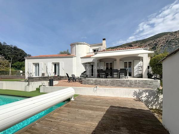 Villa 6 pièce(s) 4 chambre(s) 133 m²