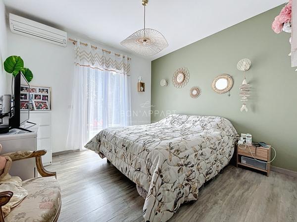 Villa 6 pièce(s) 4 chambre(s) 133 m²