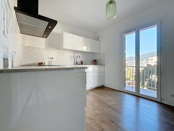 Appartement 3 pièce(s) 2 chambre(s) 77 m²